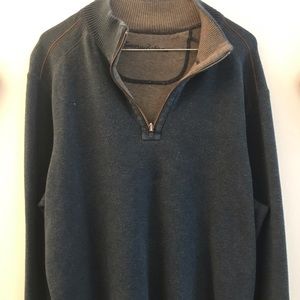 Tommy Bahama Medium Long Sleeved Half ZIP Sweater